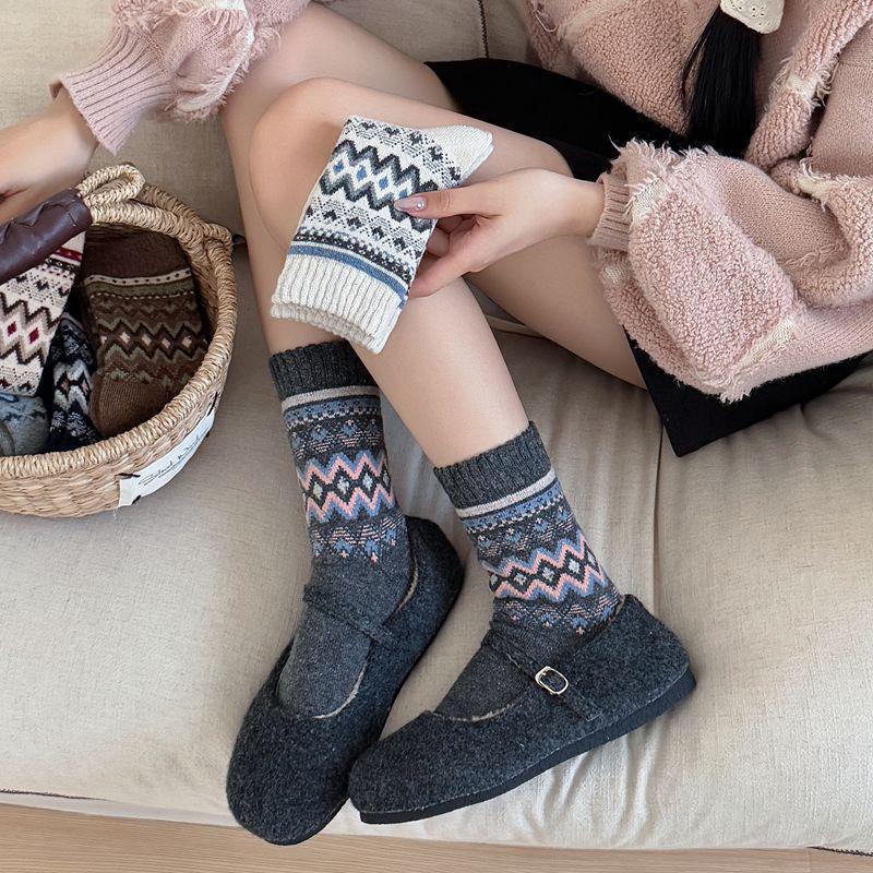 Women's Retro Fair Isle Wool Socks - Mid-Calf, Thick, Warm Autumn/Winter Style, Japanese Literary Design