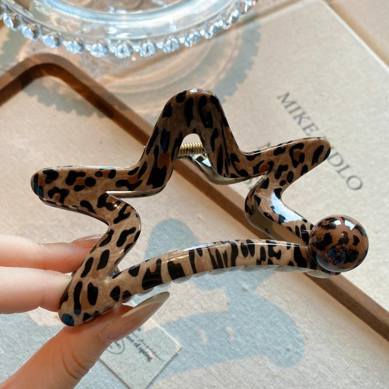 Western and European Style Sexy Leopard Print Claw Clips, Brown Series Hair Clips, Star-Shaped Shark Clips