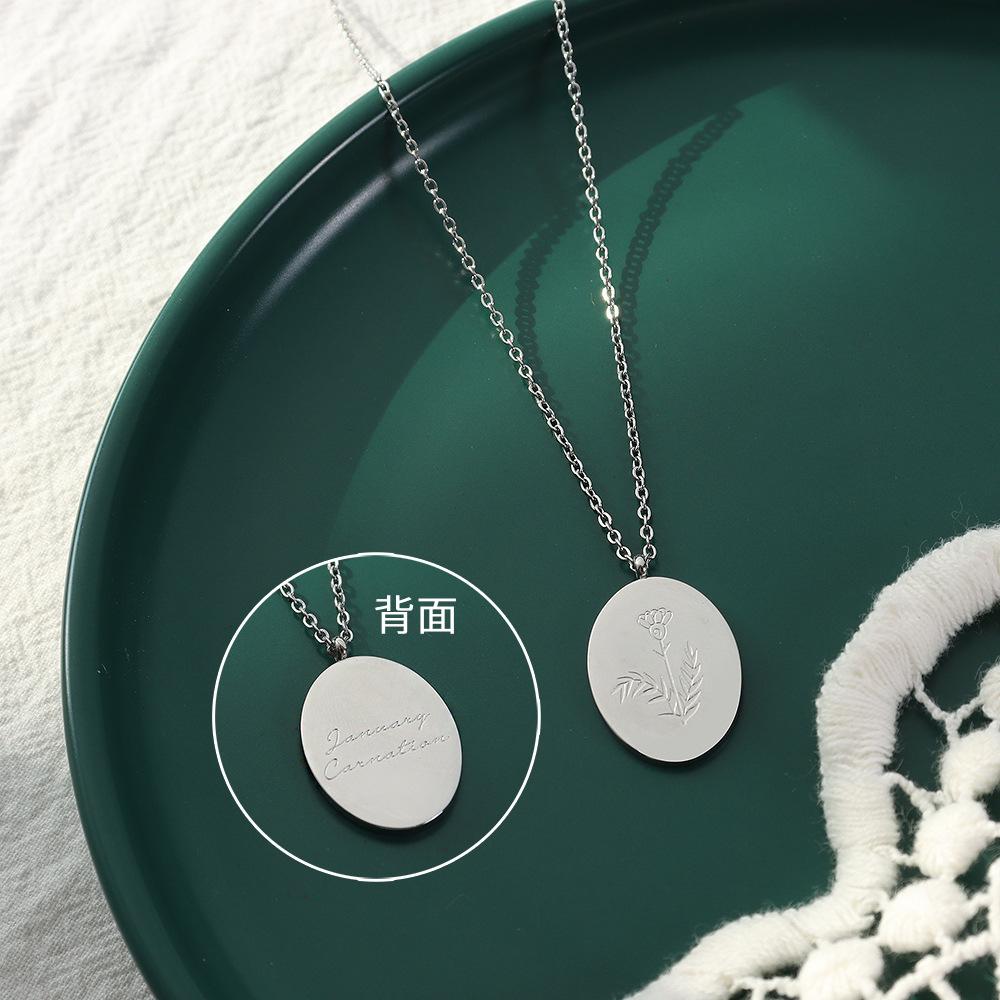 Style Engraved Flower Pendant Titanium Steel Necklace, Retro Fashion Women'S Gold-Plated Non-Fading Necklace Jewelry