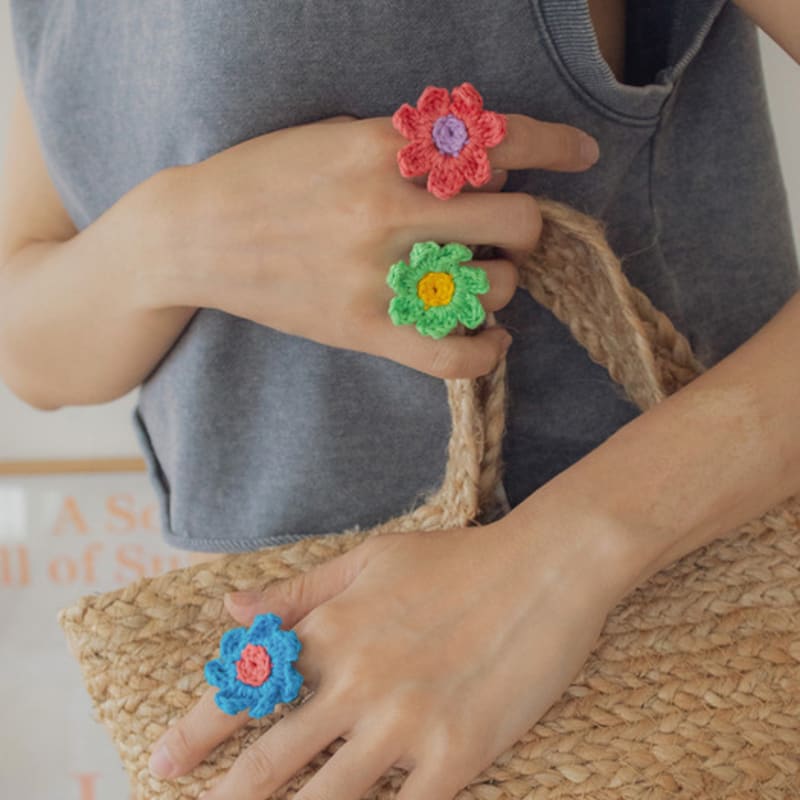 MERRYMOTIVE Summer Knit flower ring (3colors)