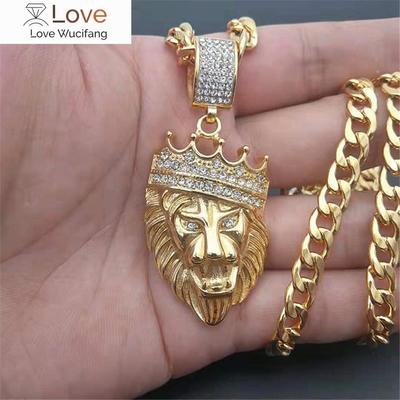 Stal nierdzewna Lwia Głowa Łańcuch Wisiorek Iced Out Bling Crown Złoty Zwierzęcy Lew Naszyjnik Dla Mężczyzn / Kobiet Hip Hop Biżuteria Dropship