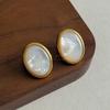 French Natural Symphony White Fritillary Oval Earrings White Versatile Gentle Commuter Niche Light Luxury Basic Earrings