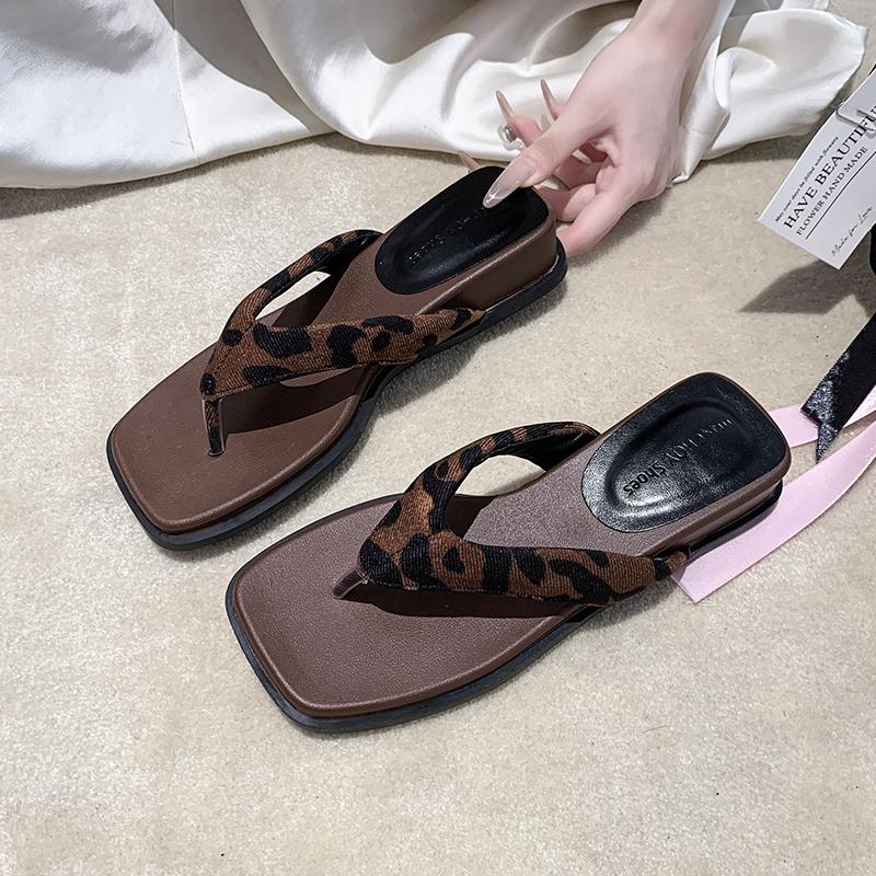 Fashion Summer Wedges Heel Flip Flop Women Fashion Clip Toe Slippers Casual Comfort Beach Vacation Slides Shoes