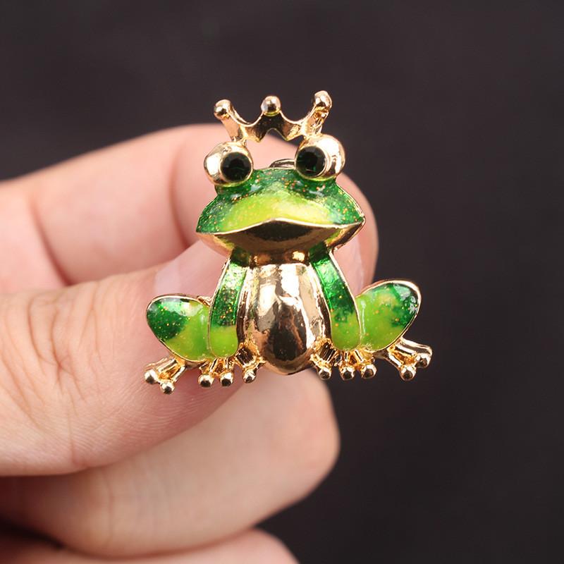 Frog Brooch Pin Fashion Animal Alloy Decorative Jewelry For Women Men