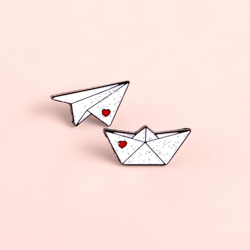 Cute Cartoon Minimalist Design Adorable Little Paper Airplane Brooch Creative Unique Pin For Men And Women