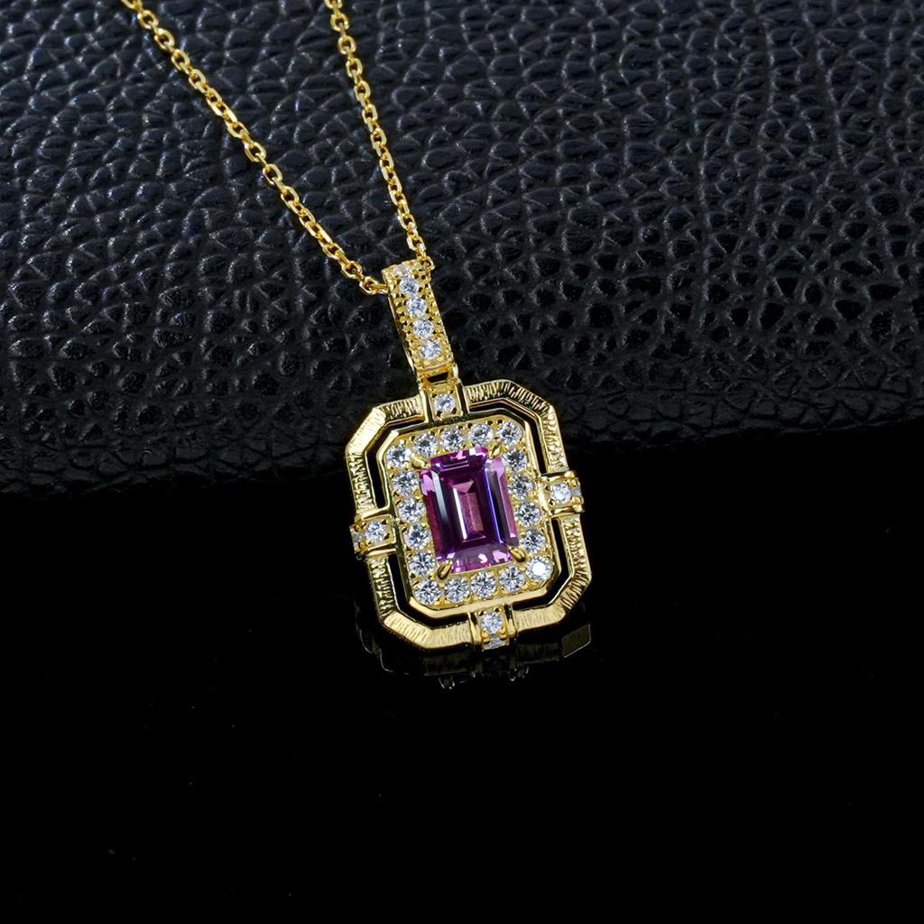 Elegant Retro Court-Style Blue Sapphire Pendant Necklace with Full Diamond Bezel and Luxurious Craftsmanship.