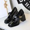 Scarpe col Tacco Alto da Donna Design Retro Quadrato Scarpe col Tacco Alto Moda Scarpe Mary Jane Fibbia Metallica Scarpe Singole in Pelle da Donna