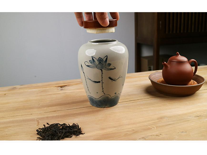 Hand-painted Bamboo Ceramic Tea Canister - Moisture-proof Storage for Green, White, and Pu'er Tea