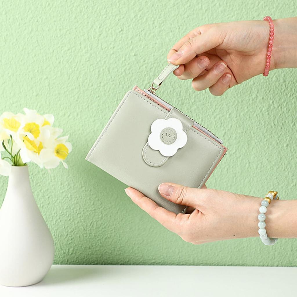 FARFADET Women's Bifold Wallet with Floral Design, Coin Purse, Card Slots, and Zippered Bill Compartment. Compact and Cute. Perfect for celebrations,