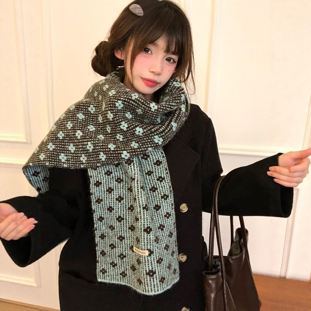 Korean Atmosphere Retro Flower Double-sided Knitted Scarf Women's Winter New Blue Warm Student Neck Scarf