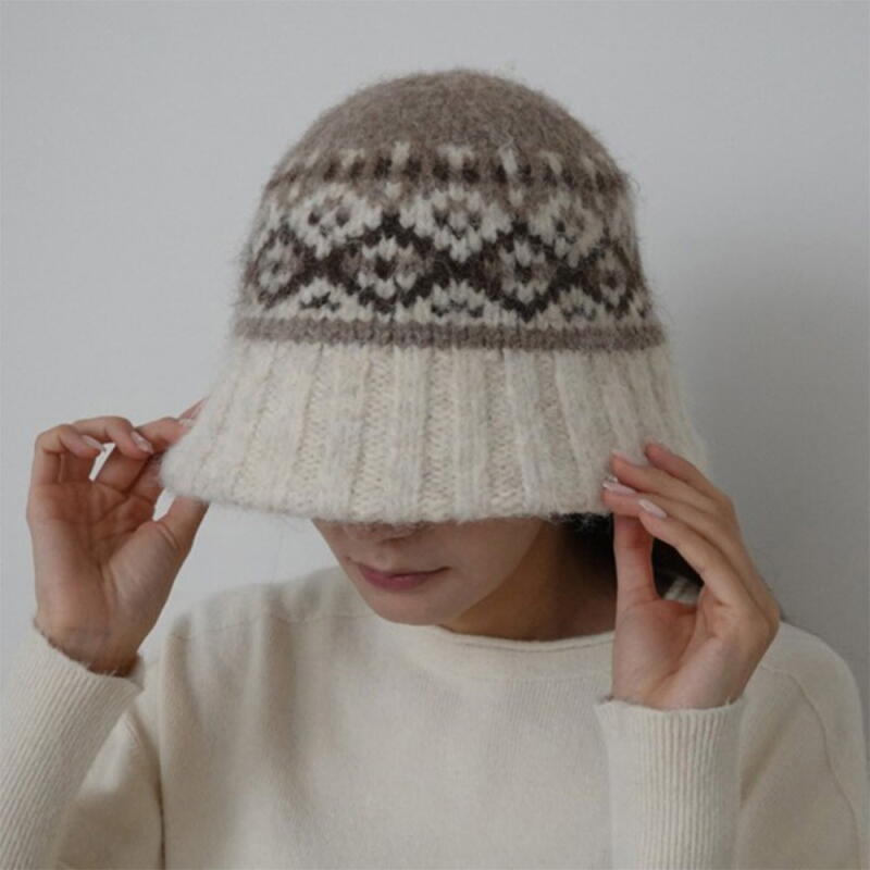 Women s Nordic Contrast Pattern Hat C8585_Black