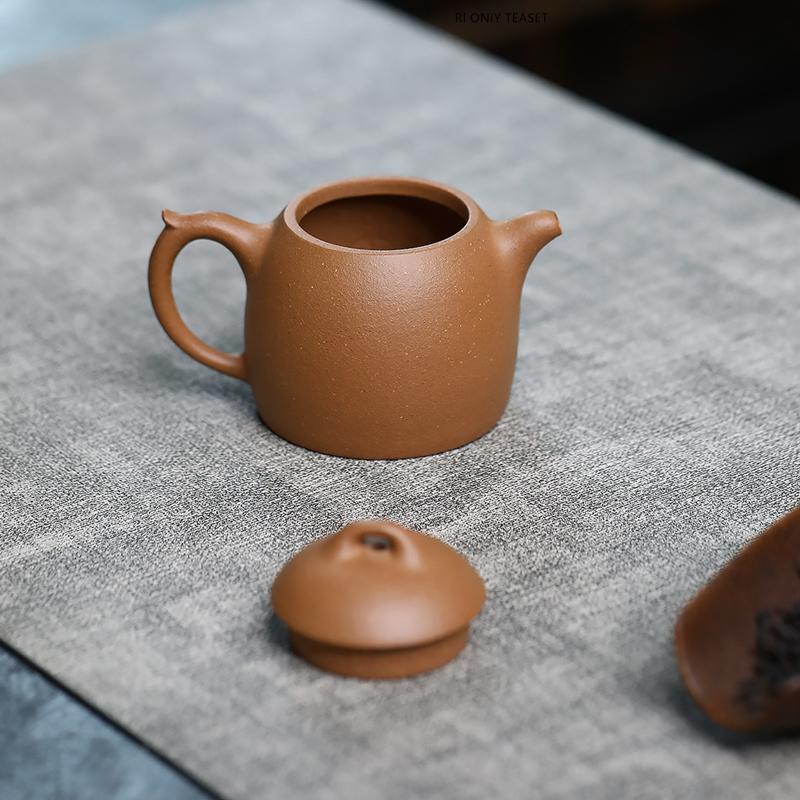 130ml Yixing Purple Clay Teapot Famous Handmade Tea Pot Raw Ore Section Mud Kettle Chinese Zisha Teaware Tea Ceremony Gifts