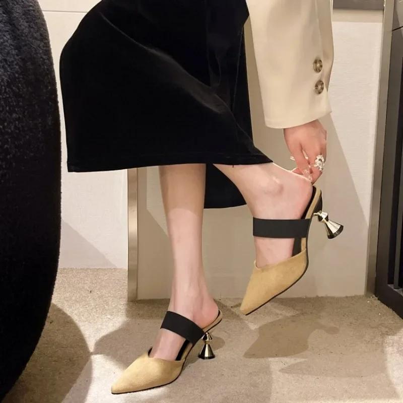 Fashion Size 35-46 Women Kitten Heels Mules Golden Rivet Pointed Toe Summer Sandals Fashion Beige Ladies Casual Med Heels Shoes