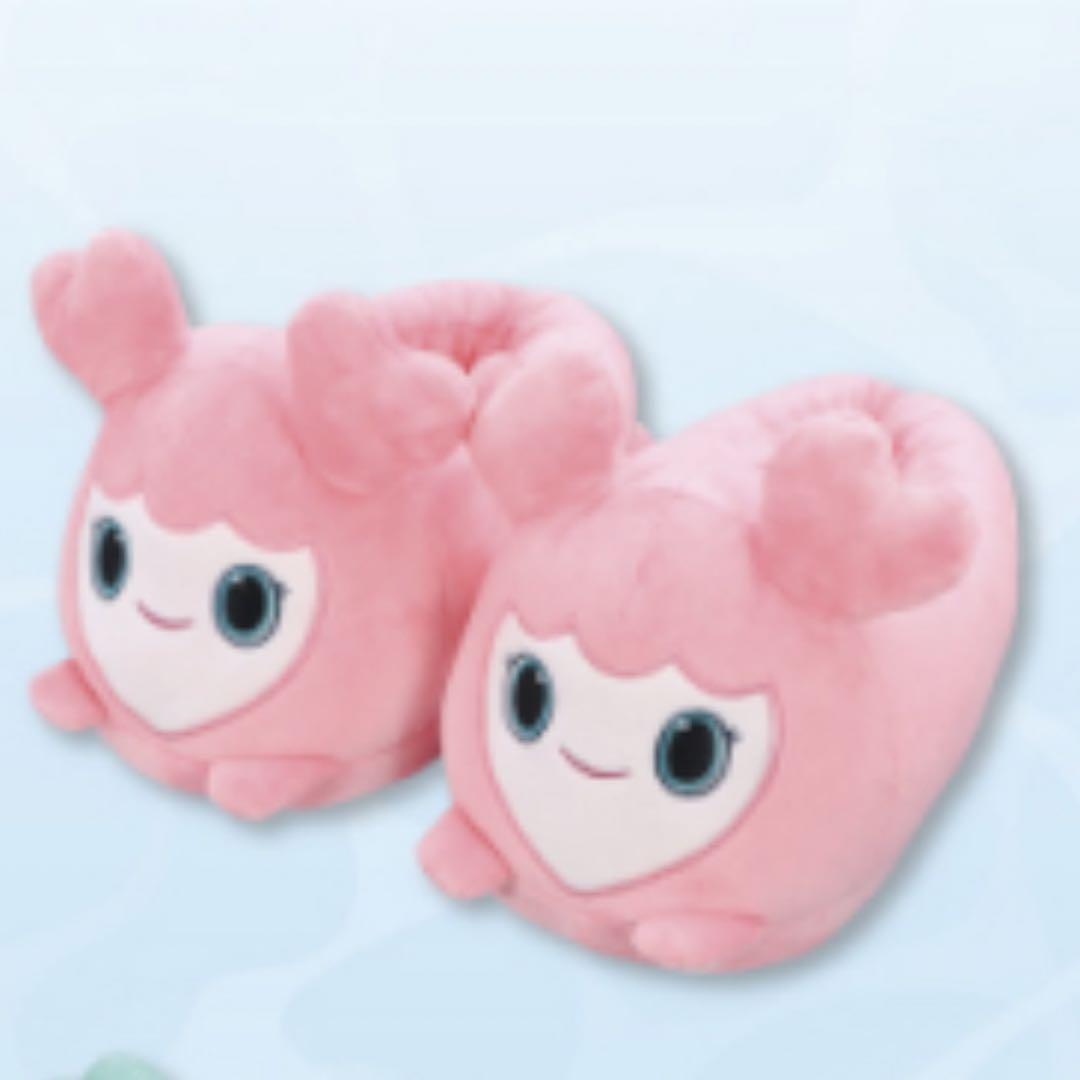 

[USED] TWICE LOVERYS Momo Plush Slippers (gigo Exclusive)