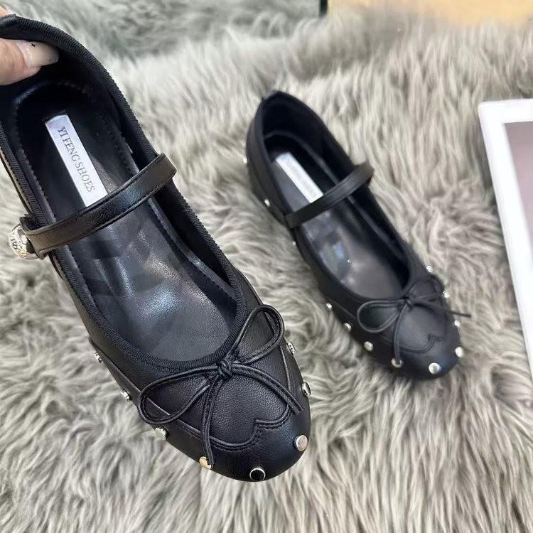 Fashion 2025 New Style Insole Height-increasing Women's Shoes with Riveted Bows, Soft Soles, Slimming and Elegant Single Shoes