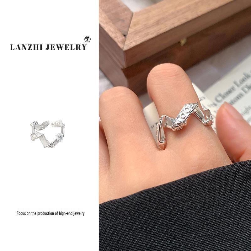 Lan Zhi 924 Sterlingsilber Buchstaben-Design Offener Ring - Nicht verblassend, Modisch und Einzigartig