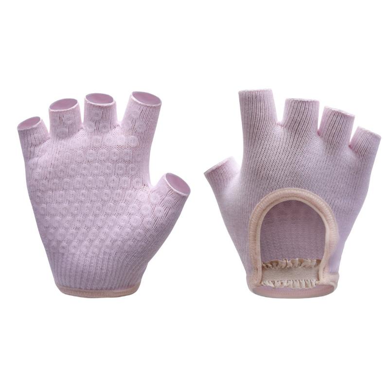 Half Finger Women’s Yoga Gloves Anti-Slip Design for Secure Exercise Sessions