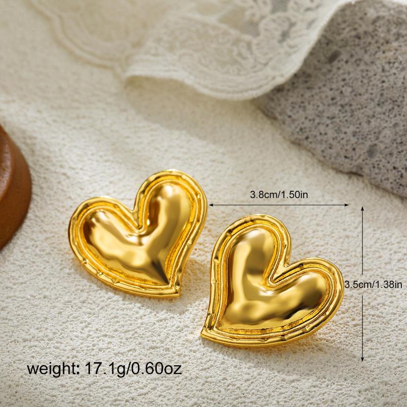

Vintage Golden Love Heart Charm Earrings For Women Elegant Daily Party Jewelry Gift as the picture