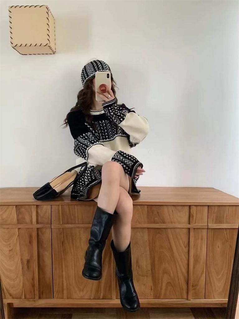 Korean Style High-End Color Block Jacquard Pullover Sweater with Hat for Women – Autumn/Winter Loose Knitwear