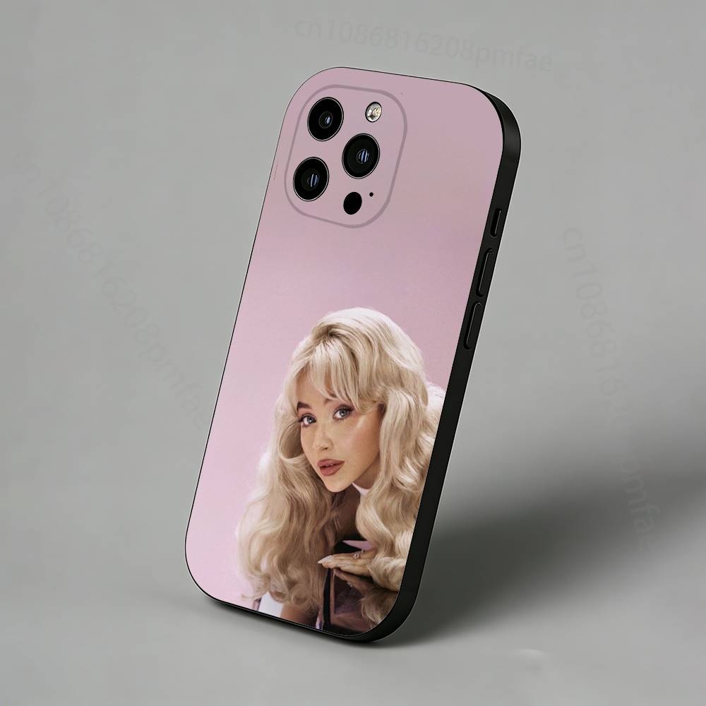 Singer S-Sabrina Carpenter Schlanke Rückseite Handyhülle für iPhone 17,16,15,14,13,12,11 Pro,Max,Plus,X,XS,XR,SE,Mini Schutzhülle