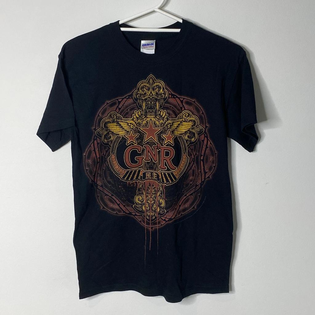Guns N Roses Shirt Mens Small Black Graphic Print T-Shirt Tee Rock 2010