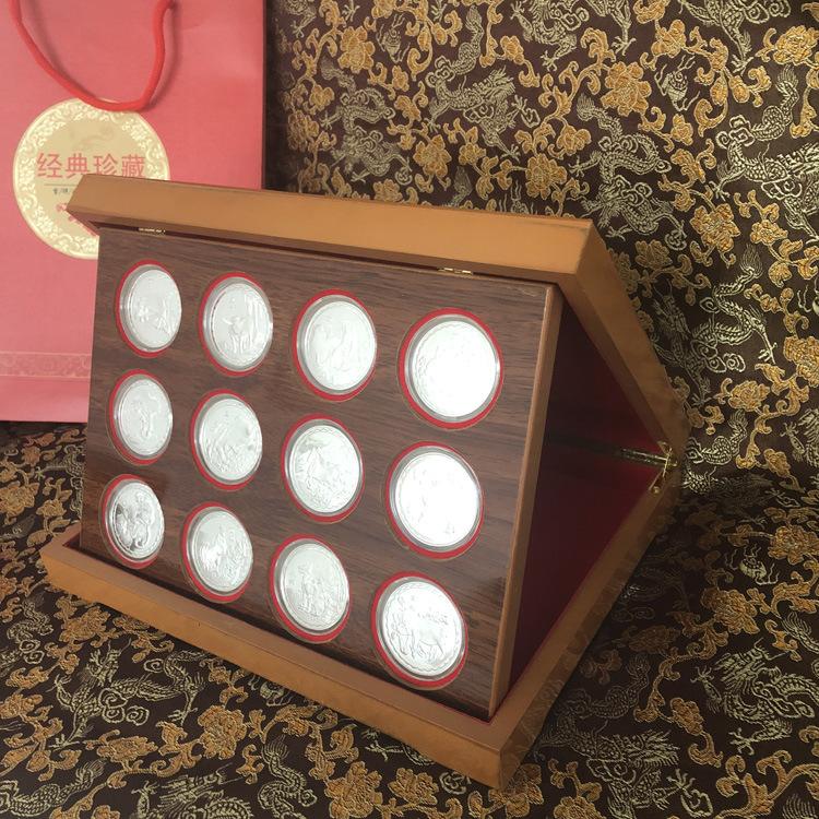 Lunar New Year 12 Zodiac Commemorative Coin, High end Wooden Packaging, Collector's Edition, 2019, Gift