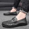 Fashion Luxury Brand White Black Leather Men Casual Shoes Formal Men Dress Shoes Designer Breathable Slip on Driving Shoes Men Loafers