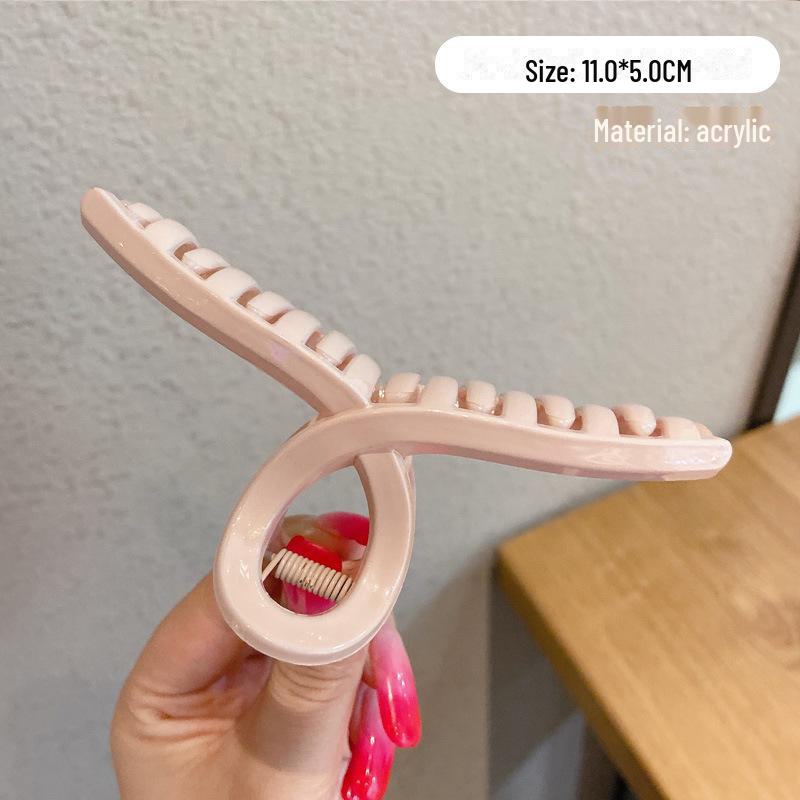 Versatile Milk Coffee Hair Clip: Large, Simple Shark Design for Women