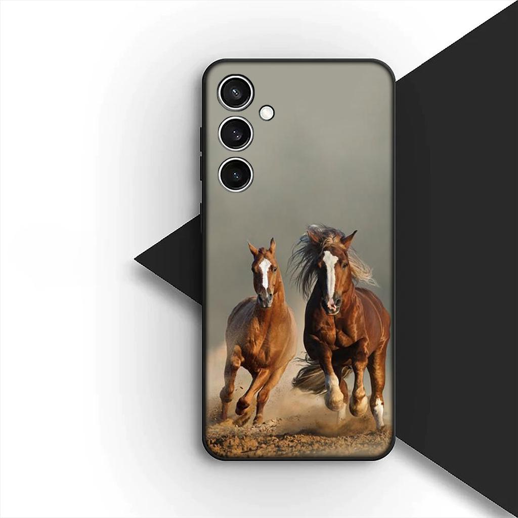 Cover for Samsung Galaxy S10 S8 S9 Plus A33 A34 A31 70 A71 A72 Note 20 9 8 S10E Casing Phone Case Running Wild Horse Wallpaper