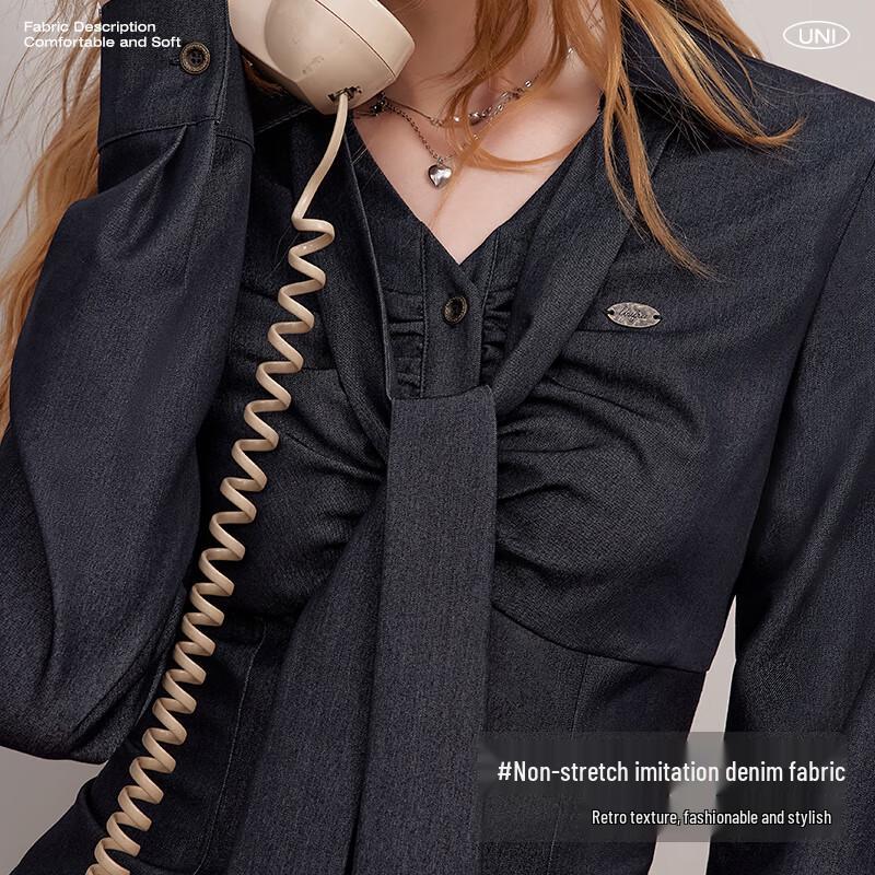 UNIFREE Women's Retro Pleated Long Sleeve Shirt with Tie