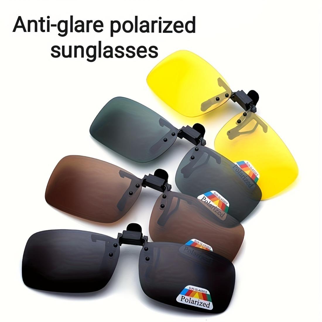 

A pair of stylish four-piece flip-on polarized night vision sunglasses with an anti-glare mirror coating, ideal for driving. серый