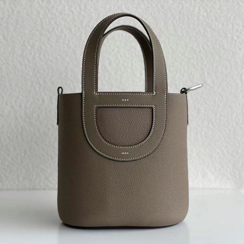 2023 Women's Large Capacity Pig Nose Bucket Bag, First Layer Cowhide, Commuter Style