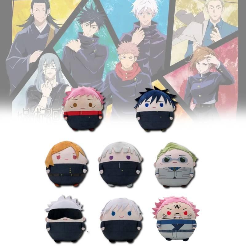 בובות קטיפה חמודות של Jujutsu Kaisen עם דמויות גוג'ו סאטורו, יוג'י איטאדורי ומגומי פושיגורו בעיצוב קטיפה קצרה ורכה לאספנים ומעריצים
