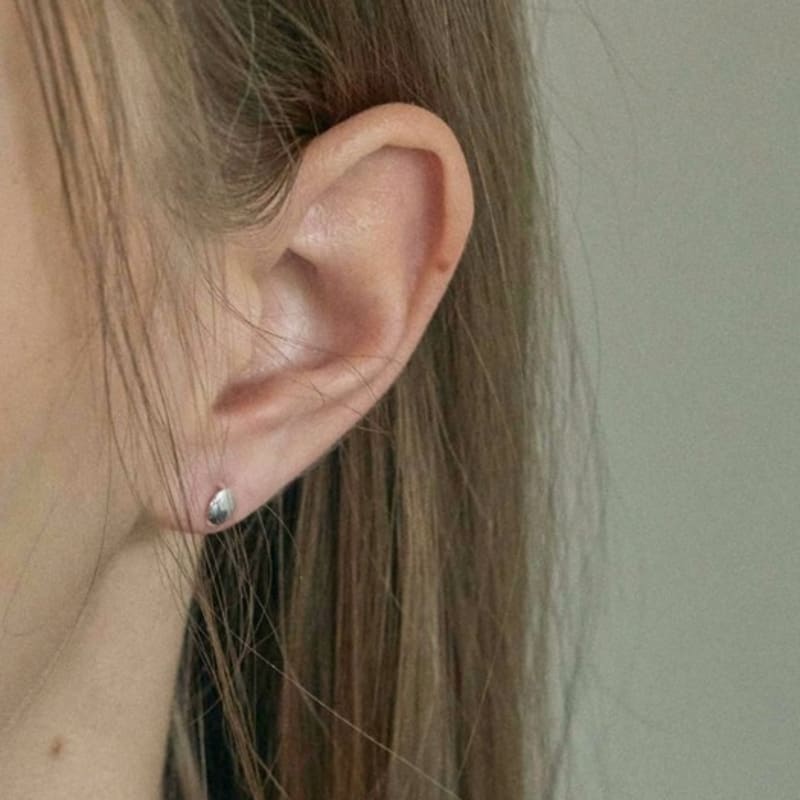 aora BASIC MINI OVAL STUD EARRING #0015