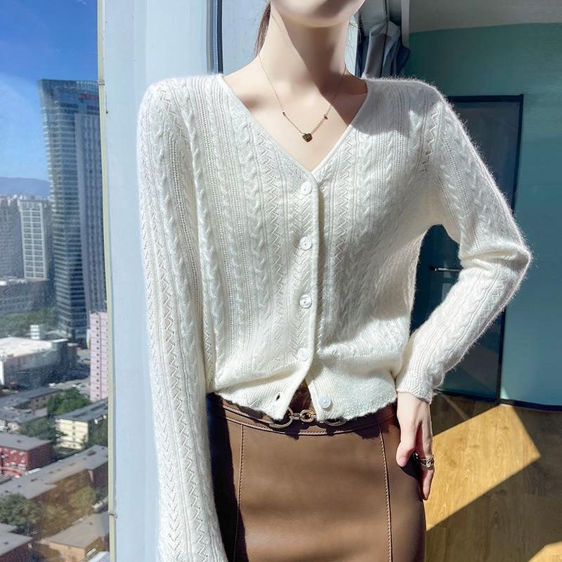 Elegant Women's V-neck Cashmere Jacquard Cardigan - Soft Knitwear for Autumn & Winter