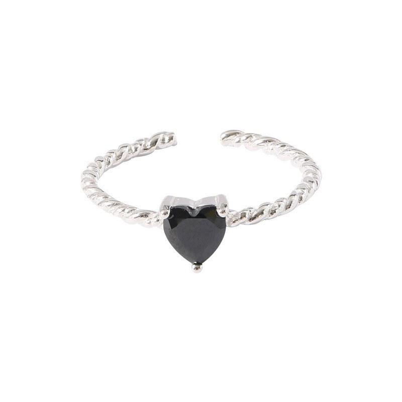 Black Fashionable Zirconia Heart Ring Adjustable Open Size Alloy Electroplated