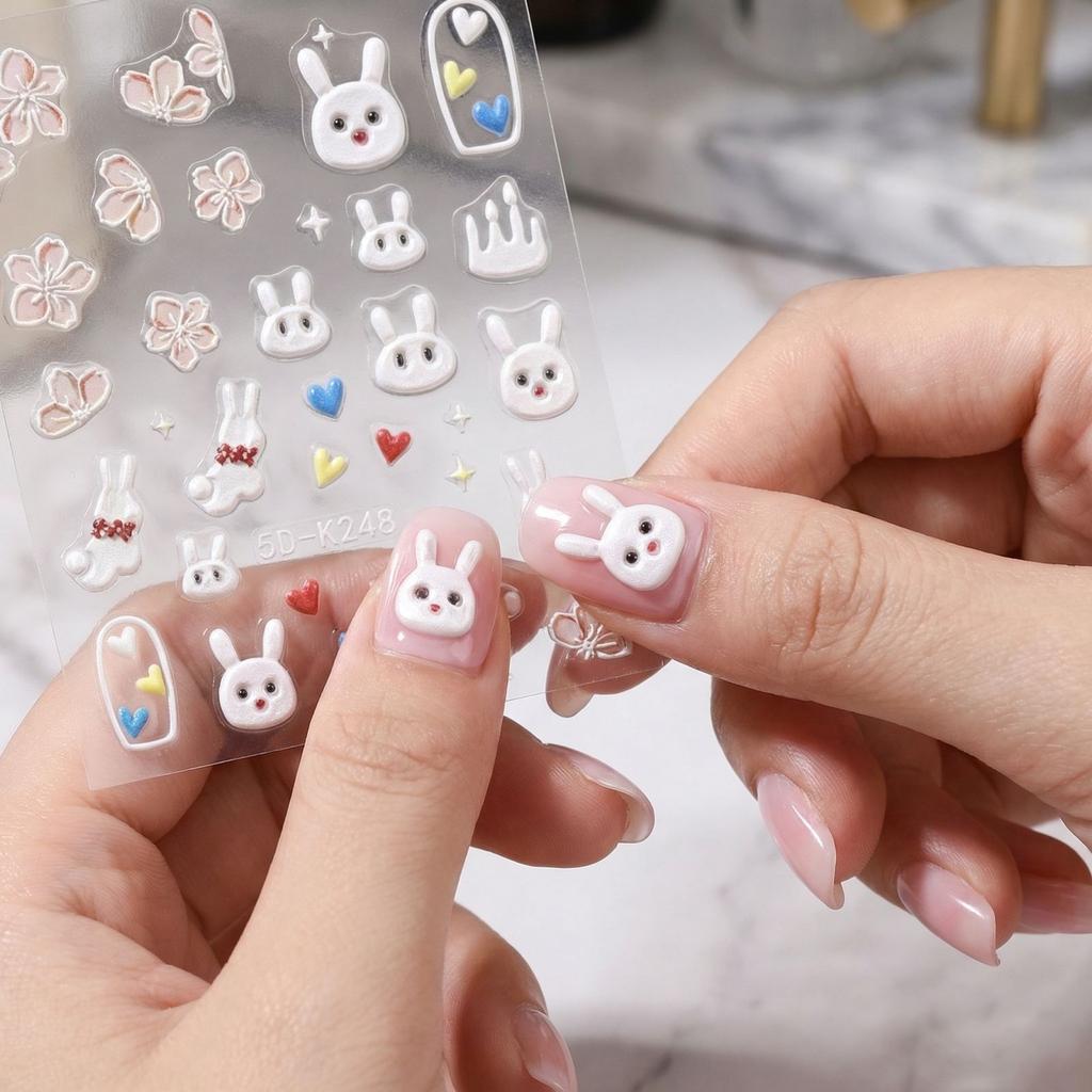 Nail Stickers Featuring Seven-spotted Ladybugs, Bees, Three-dimensional Relief Of Beaches And Sea Shells, And Nail Stickers Of Sea Snails.