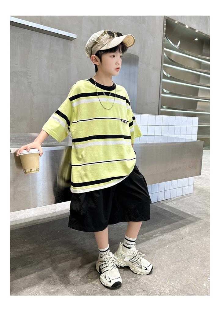Children's Summer Sports Set 2026 New Fashionable and Handsome Short Sleeved Summer Clothes for Middle Aged Children, Boys and Students