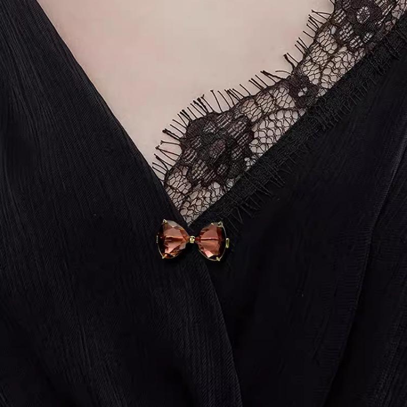 Nádherná Brož s Křišťálovou Mašlí proti Oslnění, Vysoce Kvalitní Módní a Jednoduchý Špendlík na Výstřih pro Ženy