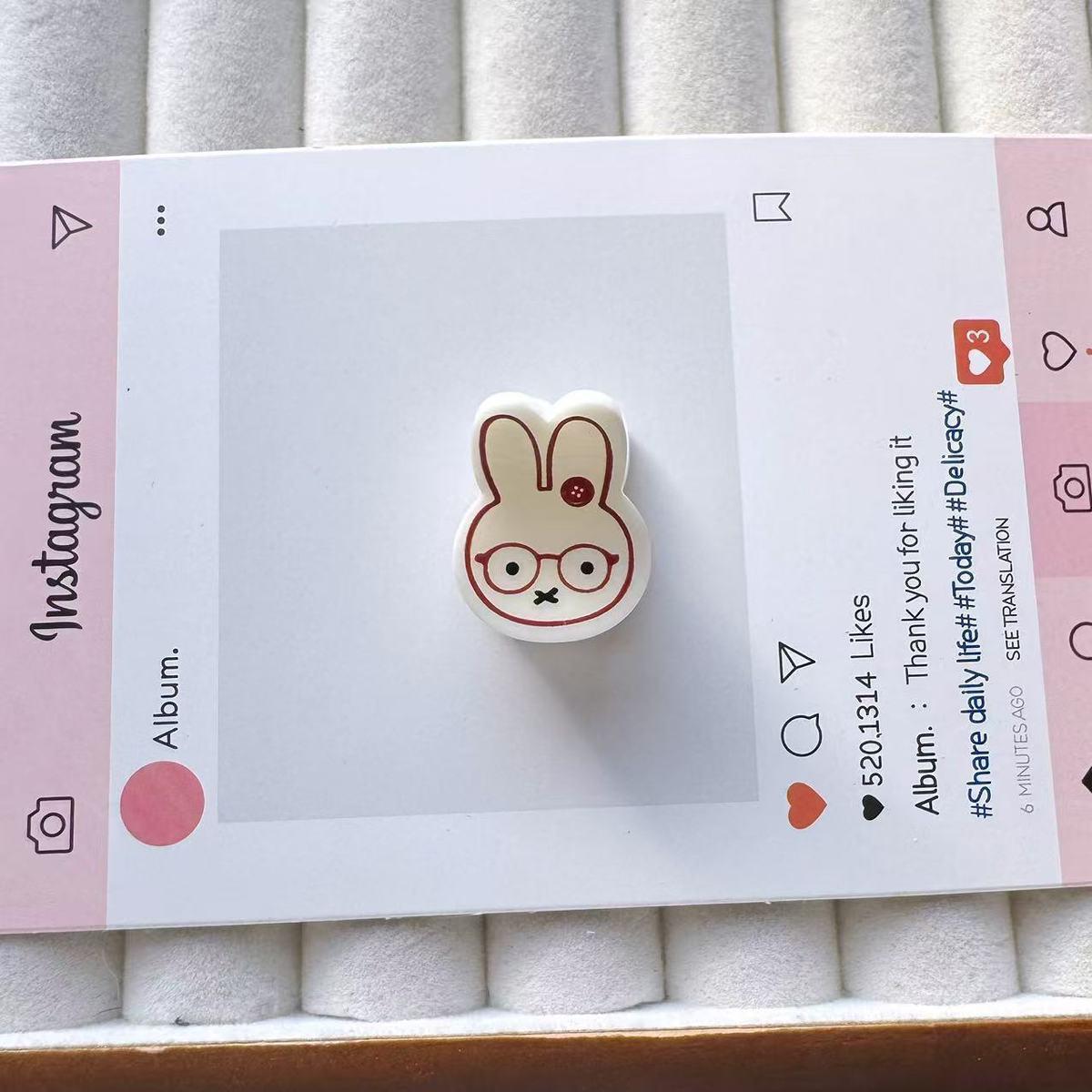 Винтажная мини-заколка-краб Миффи: Милый 3D мультяшный акриловый аксессуар для волос в виде кролика для девочек