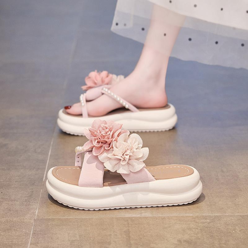 Platform-soled Flower Slippers Women's Summer Outer Wear Beach Shoes 2025 New Versatile Fashion One-word Drag Muffin Sandals