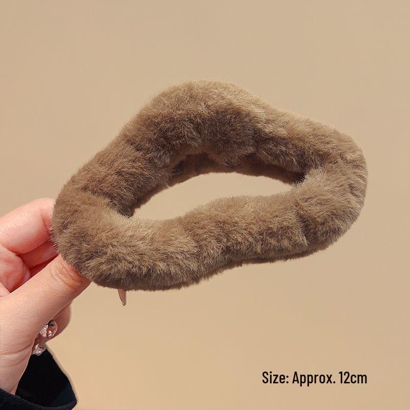 Large Plush Hair Clip: Autumn/Winter Volumizing Shark Clip for Women