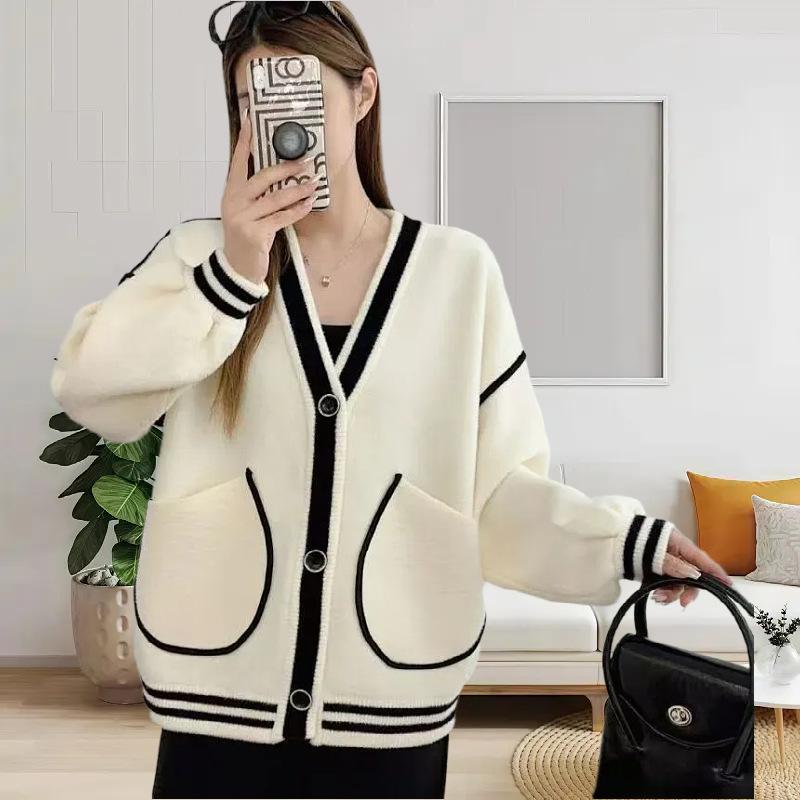 New Jacket Lazy Style Design Sense Casual Knitted Cardigan Autumn and Winter Temperament Striped Pocket Sweater Women