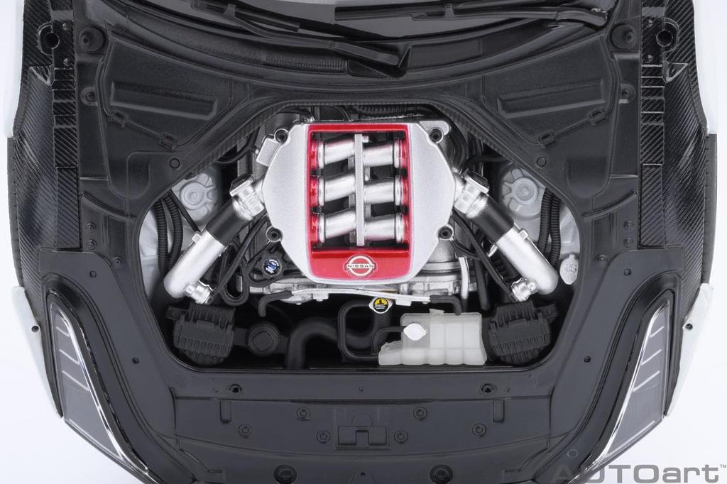 AUTOart Scale Nissan by ITALDESIGN Finished Model 77511 1/18 GT-R50 (Metallic White/Black)