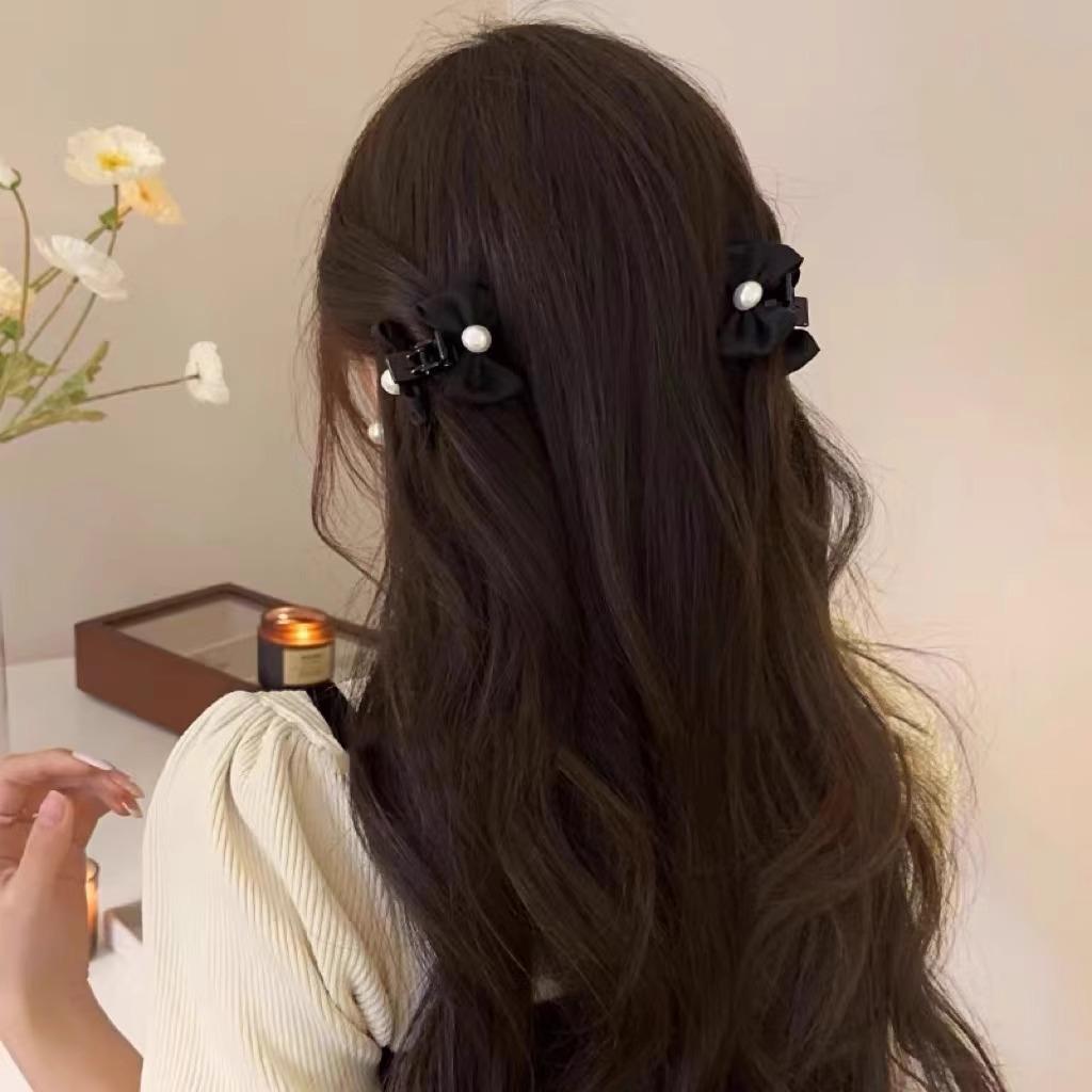 Elf Ear Bow Princess Pearl Hair Clip, Small Claw for Side Bangs, Sweet Temperament Hair Accessory for Women