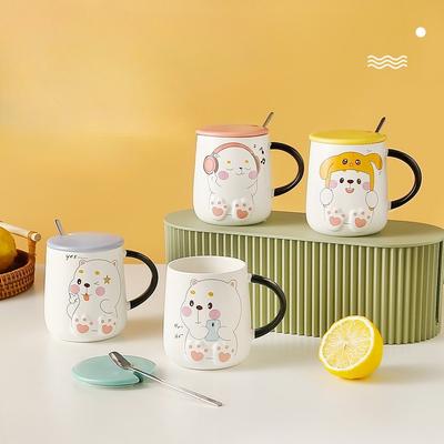 Niedlicher Relief-Cartoon-Bär Keramiktasse mit Deckel Löffel Große Kapazität Frühstück Milch Kaffeetasse für Büro- und Heimgebrauch