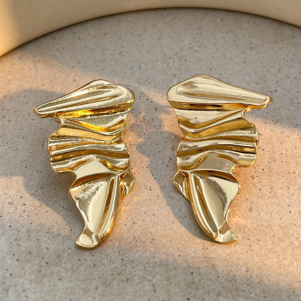 Personalized Irregular Liquid Metal Pleated Stud Earrings, Wind Geometry Square Thread Love Earrings