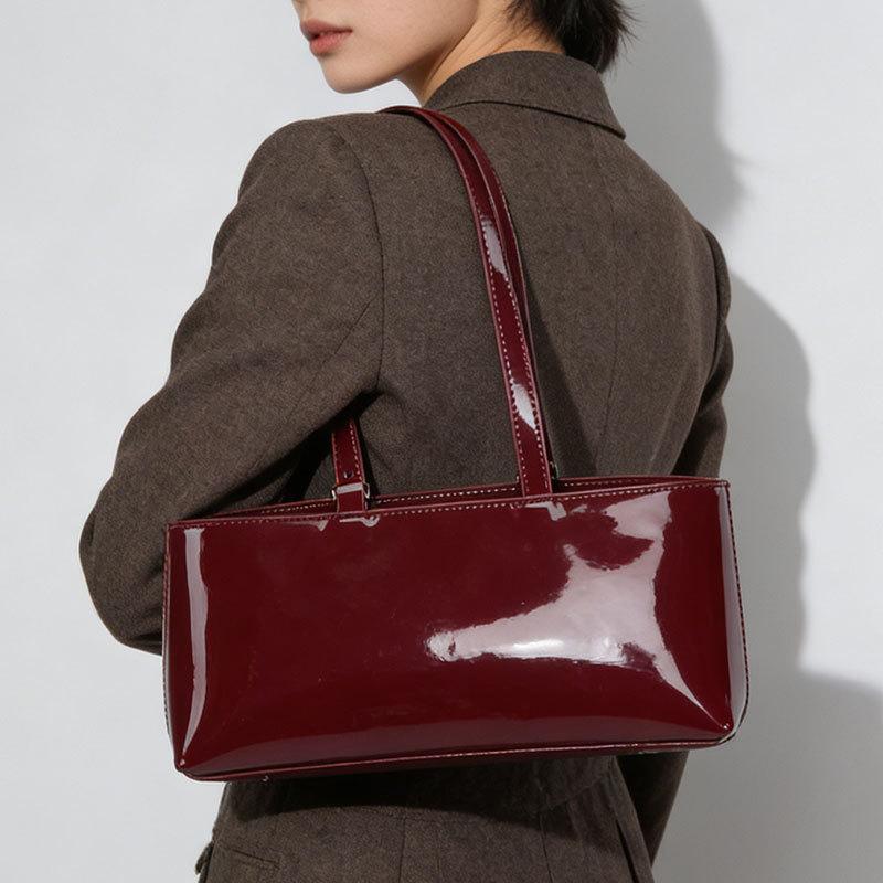 Women's French Style Light Luxury Glossy Patent Leather Armpit Bag, Women's Large Capacity Commuting Shoulder Bag, Vintage Wine Red Handbag