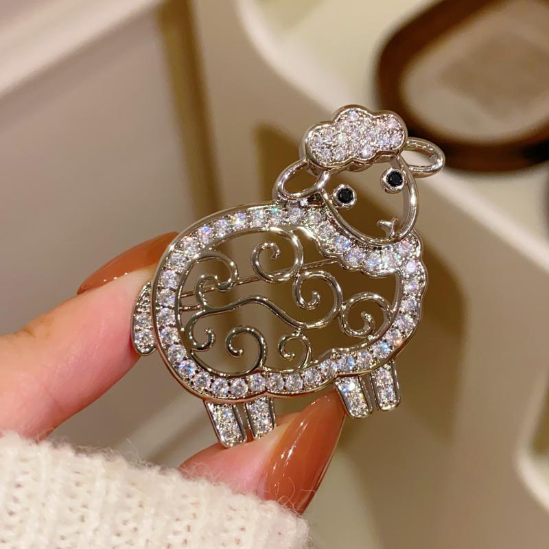 Delicate Goat Sheep Brooch Shiny Rhinestone Inlaid Unisex Fashion Pin Perfect Jewelry Gift For Women Girls Birthday Party