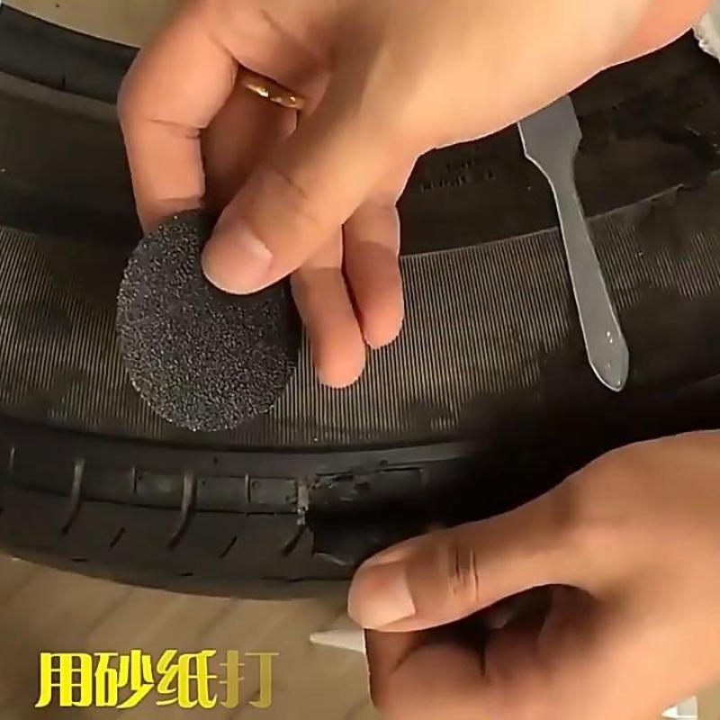 Schwarzer Reifenreparatur-Sofortkleber für die Autoreifenreparatur, flüssiger, starker Gummikleber, verschleißfester, nicht korrodierender Gummiklebstoff